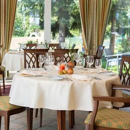 Landgasthof Gut Marienbildchen 3* 로에트겐